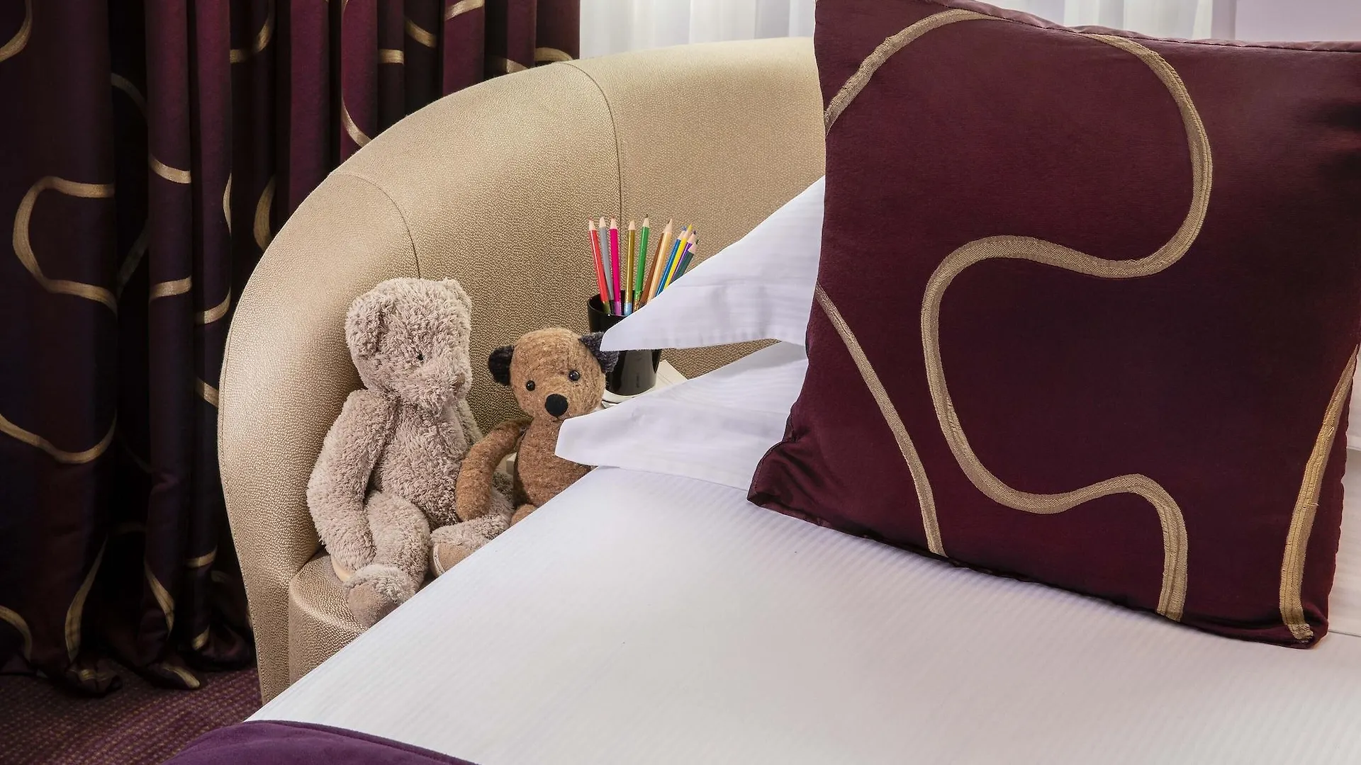 Hotell Maison Fl 4*